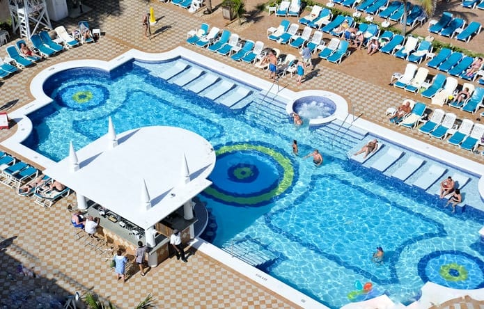 Nassau Riu Palace Resort Pool Bar